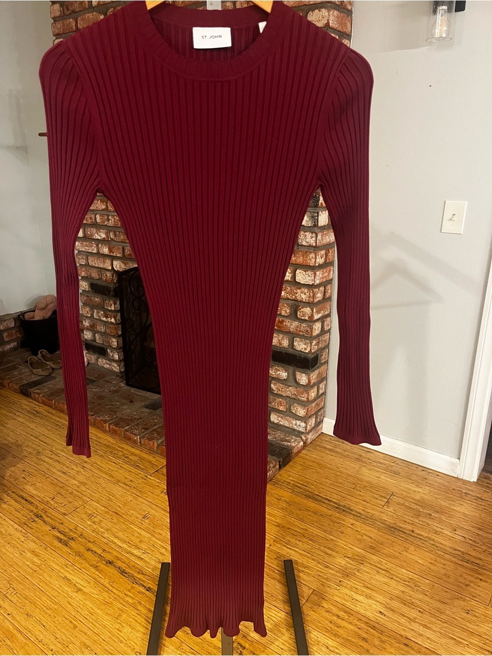 St. John Burgundy Ribbed Long Sleeve Knit Midi Dress